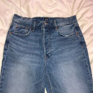 Gap Cheeky Straight Jean